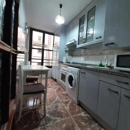 Puerto Deportivo Centro - Wifi Apartment